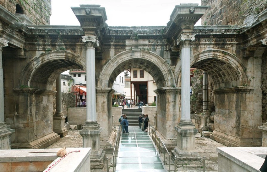 Stadtrundfahrt Antalya von Side