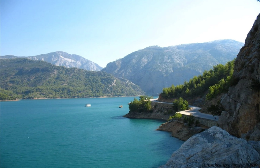 Grüner Canyon Bootstour