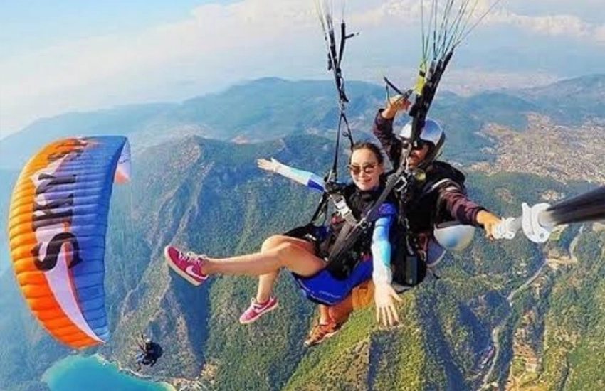 Gleitschirmfliegen von Side