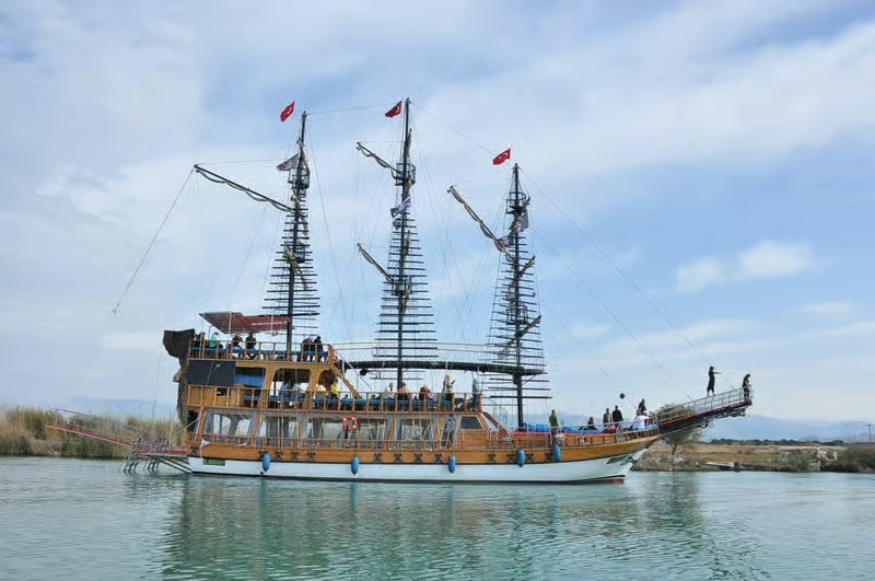Pirate Boat