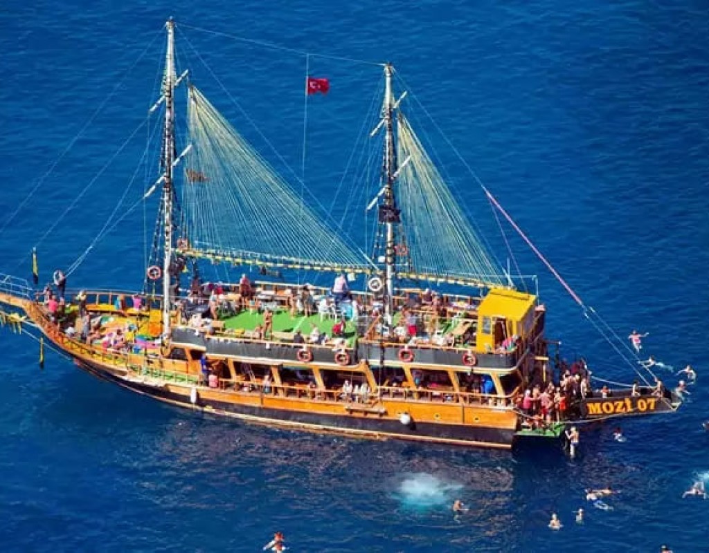 Blue Lagoon Boat Tour