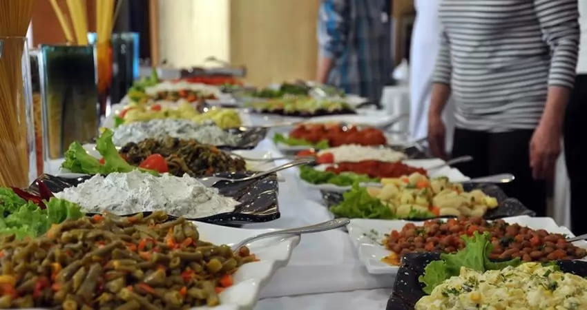 Entdecken Sie die besten Restaurants in Manavgat & Side: Regionale Spezialitäten für die ganze Familie
